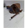 Image 2 : Heavy-Duty Metal Bench Vise with Made in England Embossed on the side, Pickup Only