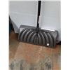 Image 6 : *(2) Snow Shovels, Guaranteed and SteelCore No Shipping