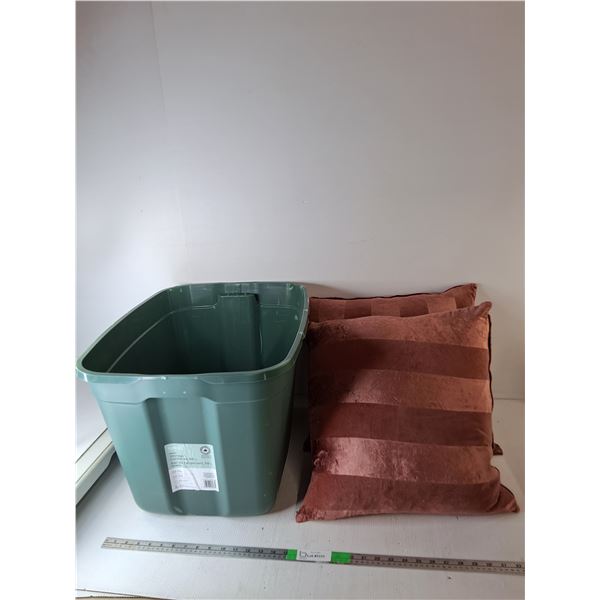 Storage Tote & (2) Throw Cushions 17 - Can't Ship