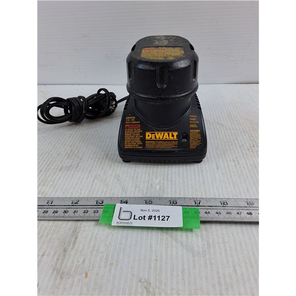 Dewalt DW9226 Battery Charger - Tested - 18V Battery - Cannot Ship