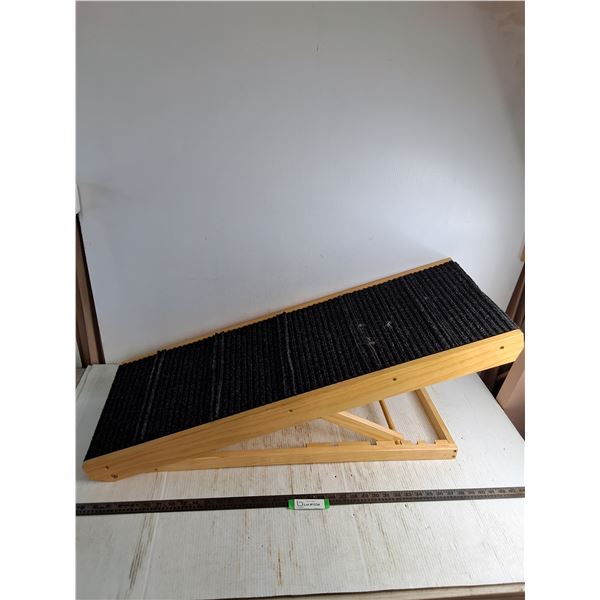  Paw Hut  Adjustable Pet Ramp - 39.5  x 16  - Cannot Ship