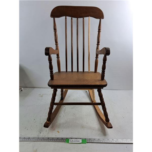 *Mini Rocking Chair (Approx 13.75x29x22 ) - As Is, Pickup Only