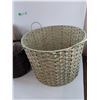 Image 2 : (3) Wicker Baskets, (1) Purse, Pickup Only