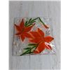 Image 2 : Prairie Lily 10" x 10" Glass Platter