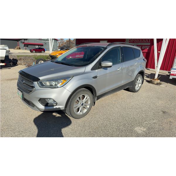 2017 Ford Escape SE 4WD 2.0L EcoBoost, 295,302 KM, Runs and Drives, Remote Start and Backup Camera