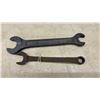 Image 5 : Vintage: 3 Cast Iron Buggy Steps and Double-Ended Wrenches
