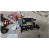 Image 3 : HDX 3-Piece Pneumatic Finishing Kit with Brad Nailer, Stapler and Palm Nailer, New