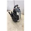 Image 6 : MotoMaster Eliminator Battery Booster Pack with Air Compressor, 1400 Peak Amps, 700 Crank Amps