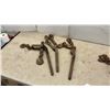 Image 5 : 3 Load Binders and Heavy-Duty Chain with Hooks
