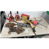Image 1 : Automotive Lot: Jack Stands, Chains, Lever Hoist, STRAP Heavy Duty Trailer Net 52” × 70”