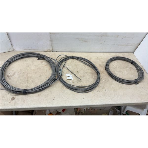Three Coils of Galvanized Multi-Strand Steel Wire Rope Cable with Wire Rope Clip
