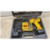 Image 7 : Black and Decker Fire Storm 12V Cordless Drill, Charger, Battery, 1 Latch Broken on Case