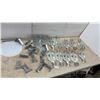 Image 1 : Assorted Metal Brackets and Connectors, Incl, Simpson Strong-Tie FZ 270 Joist Hangers