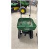 Image 4 : Scotts Turf Builder EdgeGuard Mini Push Broadcast Spreader