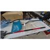 Image 4 : Benchmark Utility Shovel with Telescopic Handle and Snow Shovels, Lot of 3