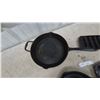 Image 2 : Cast Iron Skillets, Corn Cob Cornbread Pan, Cactus-Shaped Muffin Pan