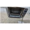 Image 5 : Cuisinart TOB-60N Power Advantage Stainless Steel Digital Convection Toaster Oven