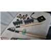 Image 3 : Home Hardware Work Gloves, Loppers, Hose Manifolds, Wire Basket, Trimmer Line