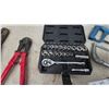 Image 5 : Black and Decker Screwdriver and Drill Bit Set, Bolt Cutters, Socket Set, Hacksaws