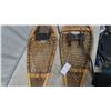 Image 4 : Faber Huron-Style Wooden Snowshoes with Rawhide Lacing and Leather Bindings 14x48