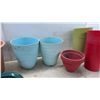 Image 3 : Assorted Plastic Planter Pots in Various Colors and Sizes with Green Ceramic Pot