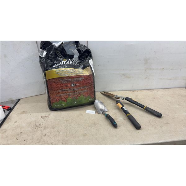 Sunshine Sphagnum Peat Moss 1/2 Bag, Fiskars Hedge Shears and Stanley Trowel