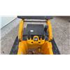 Image 4 : Kid Trax CAT Loader Ride-On Toy Track Loader with Front Bucket
