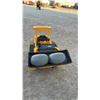 Image 7 : Kid Trax CAT Loader Ride-On Toy Track Loader with Front Bucket