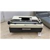 Image 4 : Underwood 450 Portable Mechanical Typewriter with QWERTY Keyboard and Gray Carrying Case