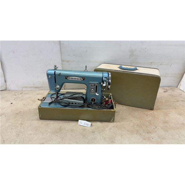 Vintage Coronado Super De-Luxe Sewing Machine with Case