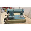 Image 7 : Vintage Coronado Super De-Luxe Sewing Machine with Case