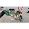 Image 1 : Latch Hook Kit Cardinal, Dancing Santa, Candle Lights