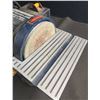Image 5 : Mastercraft 1" x 30" Belt & Disc Sander, Artificial Plant 