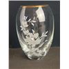Image 3 : Hand-Painted Glass Vase With White Floral Design and Pressed Glass Tray