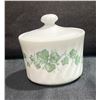 Image 10 : Porcelain Tableware Set With Ivy Motif, 3 Glass Cutting Boards