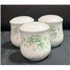 Image 11 : Porcelain Tableware Set With Ivy Motif, 3 Glass Cutting Boards