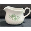 Image 9 : Porcelain Tableware Set With Ivy Motif, 3 Glass Cutting Boards
