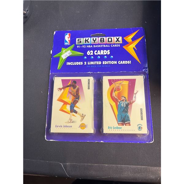 NBA Basketball Card Binder Assorted Sets With 1991-92 SkyBox Pack 
