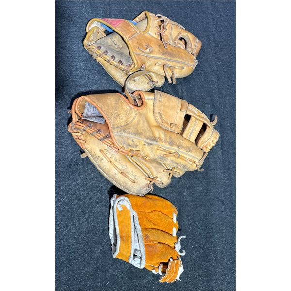 3 Vintage Baseball Gloves Incl A Pro-Line Model 0500