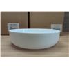 Image 2 : 94.5oz Evolutions Serving Bowls, Arcoroc N9399 - Lot of 42 (7 Cases)
