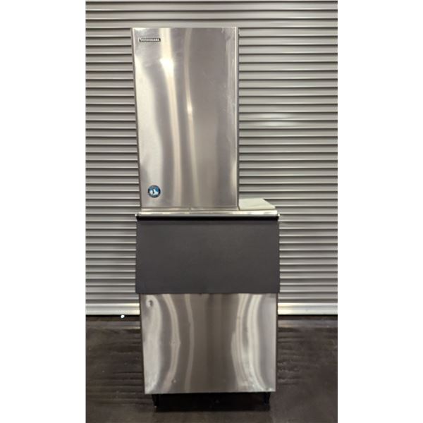 Hoshizaki KM-650MWH Crescent Ice Machine, Water Cooled w/Ice Bin