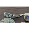 Image 2 : VTG Assorted Carved & Inlaid Jewelry Pieces