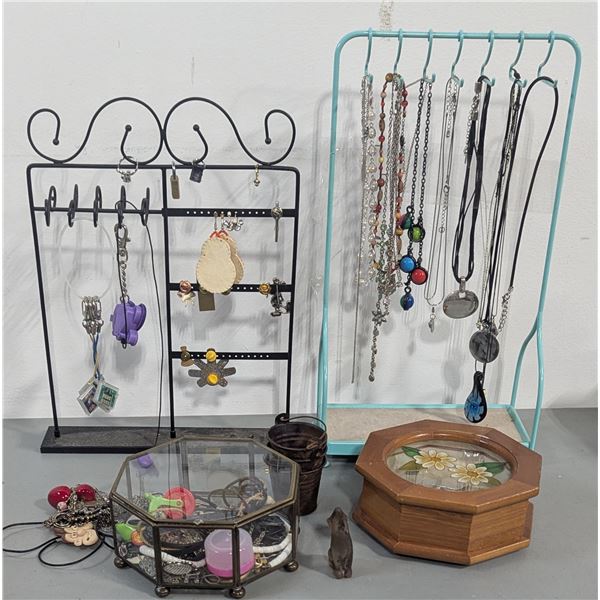 Lot of Assorted Jewelry w/ Jewlery / Trinket Boxes & Hangers