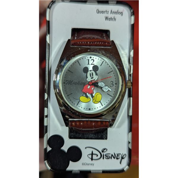 Disney Quartz Mickey Mouse Men's Watch w/ Box