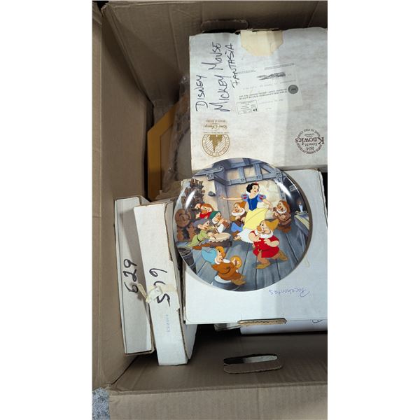 VTG Disney Collector Plates w/ Snow White, Mickey Mouse, Fantasia & More