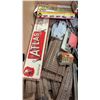 Image 2 : VTG HO Scale Model Railroad Lot w/ Atlas Track, Buildings, Freight Station & More