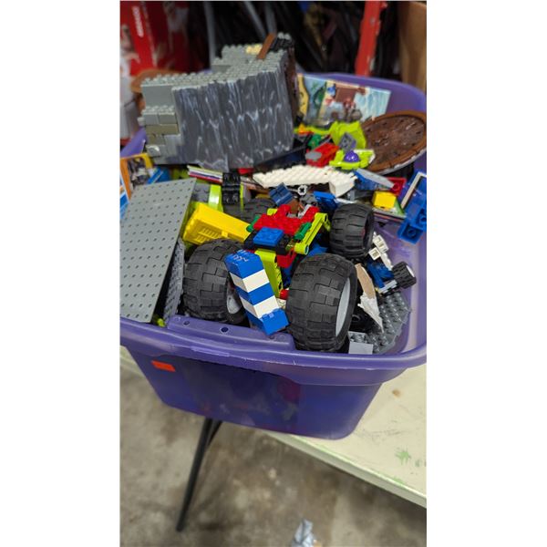 Assorted LEGO Building Bricks, Vehicles & Parts - Large Lot - As Is
