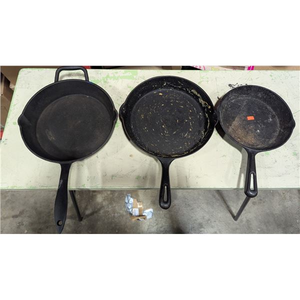 VTG Lagostina & Findlay Carleton Place, & Enameled Cast Iron Skillets