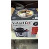 Image 1 : Instant Pot Lux 6 in 1 Pressure Cooker - Like New