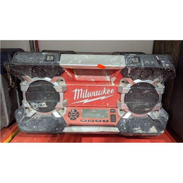 Milwaukee 2790-20 12V-28V Jobsite Radio
